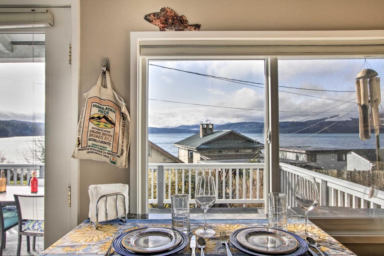 Idyllic Waterfront Cottage With Beach And Sunset Views Порт Таунсънд Екстериор снимка