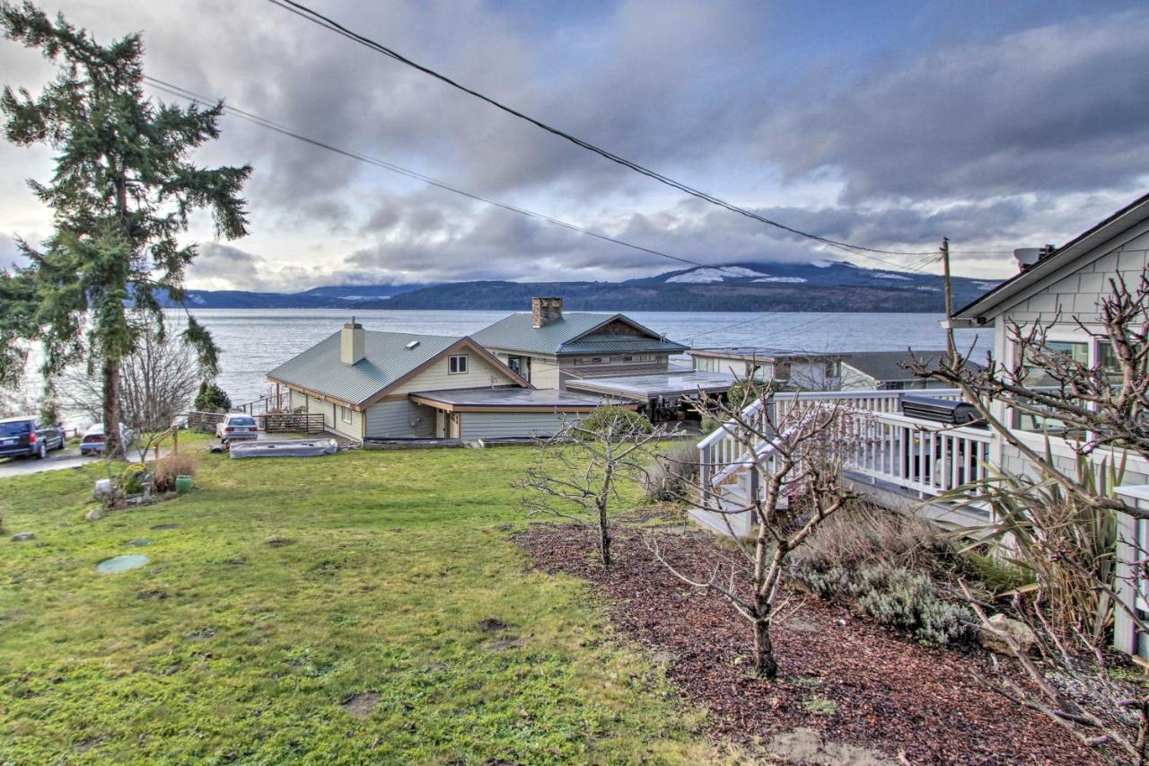 Idyllic Waterfront Cottage With Beach And Sunset Views Порт Таунсънд Екстериор снимка